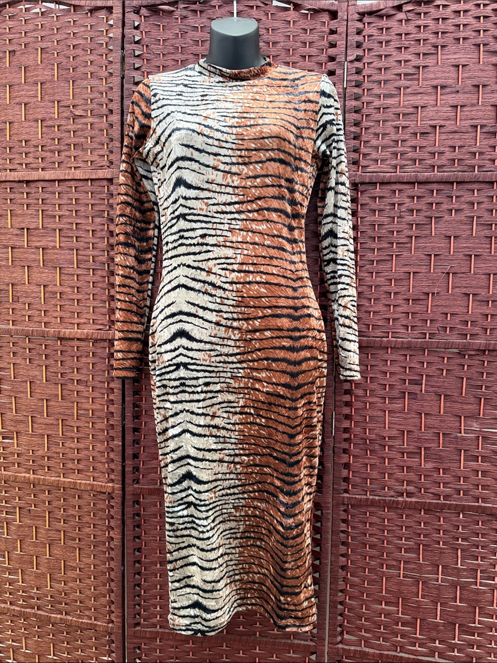 Long Sleeve Velvet Tiger Print Midi Dress